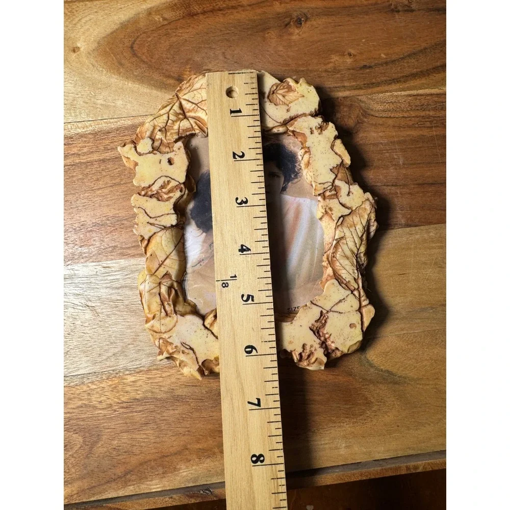 Faux Carved Leaf Picture Frame 4x6 Cream Tan Rustic Cottagecore Nature Decor